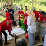 UMS Dorong Pemberdayaan Desa Kembangkuning dengan Pelatihan Pupuk Organik
